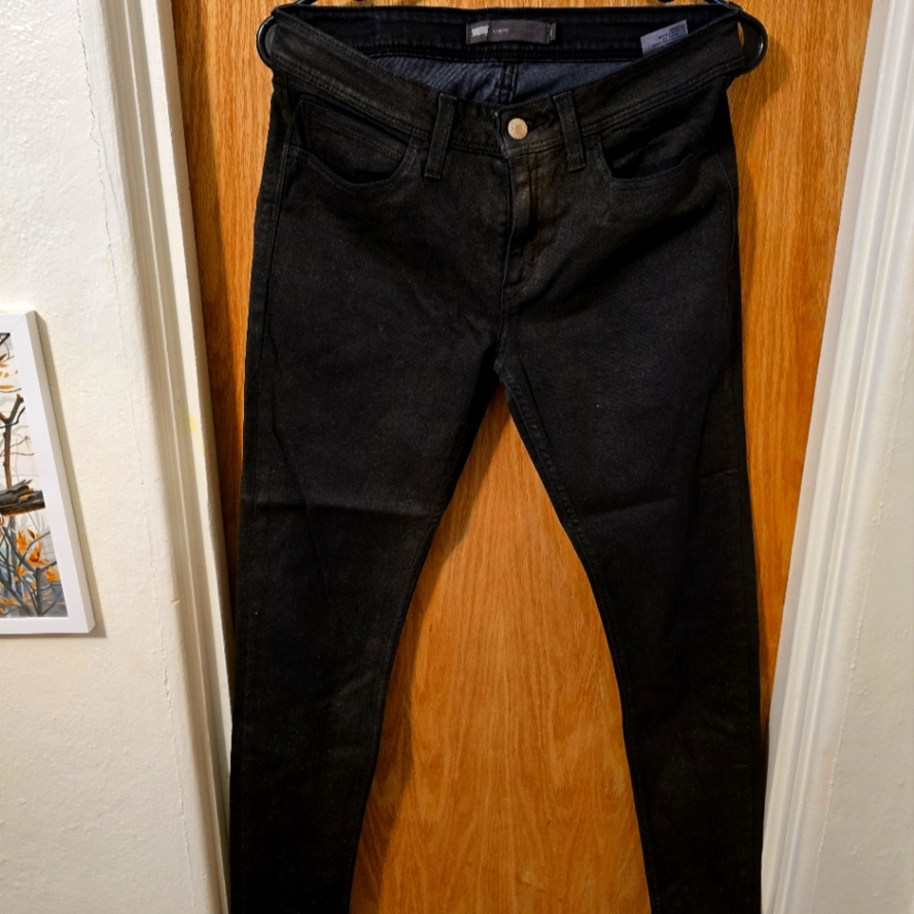 Levi's black jeans